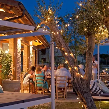 Felicita Mit Pool By Interhome *